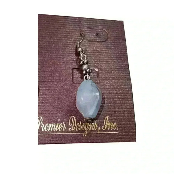 Vintage Light Blue Beaded Dangles Earrings Premier Designs New Old Stock On Card - Picture 3 of 4